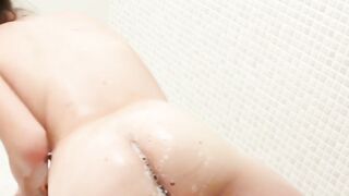Beautiful Alexa Scout cums after solo shower masturbation