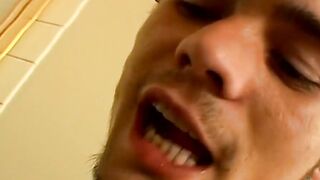 Two straight thugs are sucking each others cocks for money