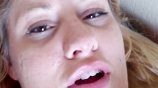 Pierced MILF Lisa Low hot solo pussy play masturbation