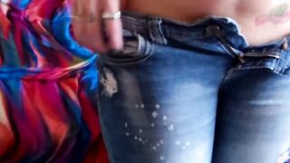 Pierced MILF Lisa Low hot solo pussy play masturbation