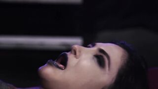Kinky babe deepthroats her man and takes his dick in her ass
