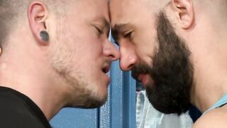 Homo hunks Max Cameron and Lex Ryan have a fuck session