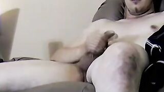 Quirky Cricket jerks off his tool on cam for some cash