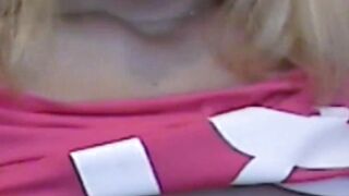 Blondie thinks she is there for an audition but its a trick