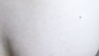 My boyfriend bareback fucks me until he cums all over my ass