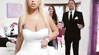 Bridgette B. fucking in the bed with her outie twat