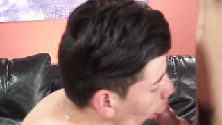 Daddy joins a cock sucking threeway with lusty young twinks Hoe 5