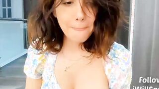 Indian MILF With Big Tits Loves To Cum