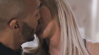 Pretty Blonde transgender takes bbc in her asshole
