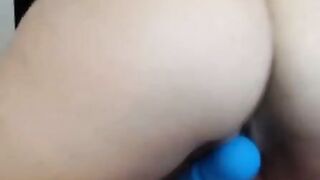 Babe with big ass masturbates