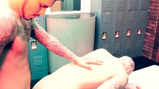 Tattoed Seth Knight sucks Declan Moores veiny dick hard