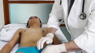 Asian twinkie sucks and gets fucked on his routine check