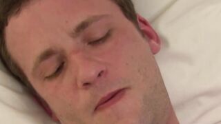 Bedroom raw sex with two young white twinks ft Dani Jaylen