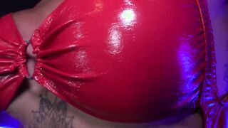 Tattooed bubble butt shemale sucks and anal rides big dick