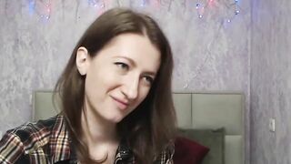Afghan amateur babe flashes shoulder on webcam