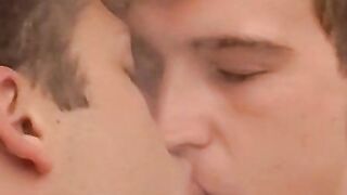 Chainsmoker twink indulges his sexual cravings with hot dude