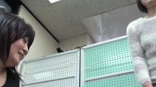 Japanese amateur recorded pissing and cleaned afterwards