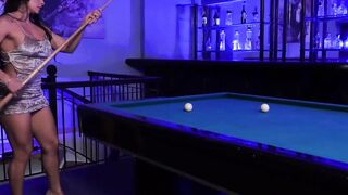 Pool player hottie