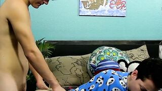 Horny cock suckers have passionate fuck fest in the bedroom
