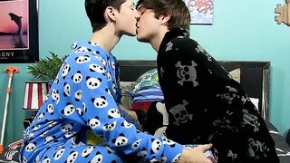 Horny cock suckers have passionate fuck fest in the bedroom