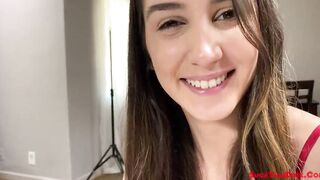 Bombshell Celeb Natalia Nix Blows This Penis