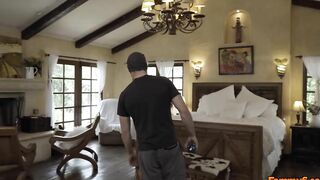 Nathan comes onto her masturbating stepmom Lily