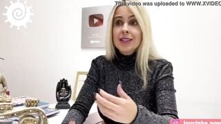 Vou te dar four dicas pra você não gozar rápido com a gata. Instagram @joycinha novo