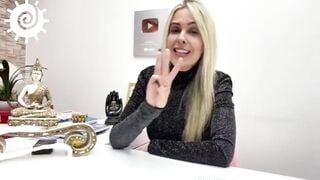Vou te dar four dicas pra você não gozar rápido com a gata. Instagram @joycinha novo
