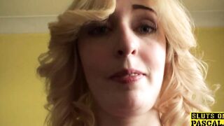 Dutiful uk submissive rubbing her clitoris on cue