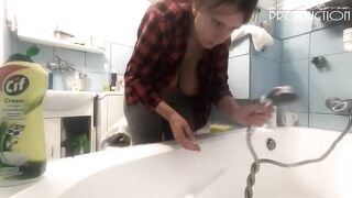 Lena Rose downblouse while cleaning bathtube