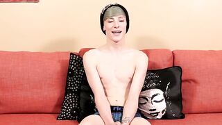 Gorgeous twink Chris Summers jerking off his big fat cock