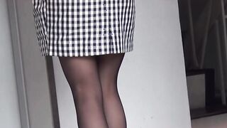 Classy Japanese babes recorded during pissing time