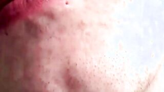 Amateur records himself while jerking off his hairy dick