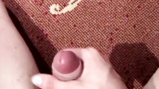 Amateur records himself while jerking off his hairy dick