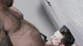 Tatted hunk Drew Sebastian throatfucks Bearded Alpha Wolfe
