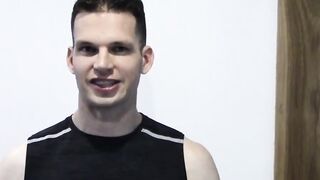 Twink uses kinky flashlight while jerking off his thick cock