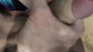Twink uses kinky flashlight while jerking off his thick cock