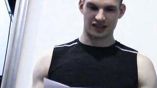 Twink uses kinky flashlight while jerking off his thick cock
