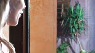 Sexy MILF banged hot shemale Khloe Kay
