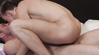 Deepthroating stepson bouncing on stepdaddys raw cock