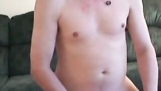 Dude with glasses loves to show off and jerk off on camera