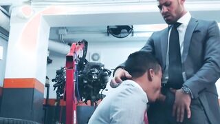 Handsome hunk Jonathan Miranda deepthroats rock hard cock Hoe 2