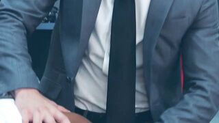 Handsome hunk Jonathan Miranda deepthroats rock hard cock Hoe 2