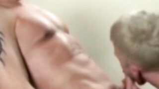 Inked stud gets his ass stretched by hung buddy after hot BJ