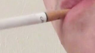 Chainsmoker Leo McArthur jerks off wildly til he cums