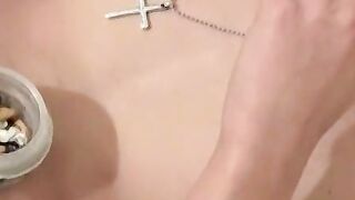 Chainsmoker Leo McArthur jerks off wildly til he cums