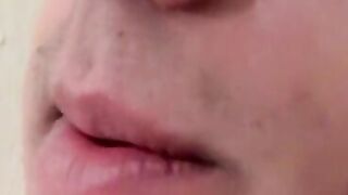 Chainsmoker Leo McArthur jerks off wildly til he cums