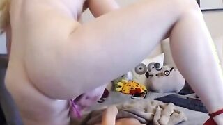 Naughty Stepsister loves to fuck her pussy