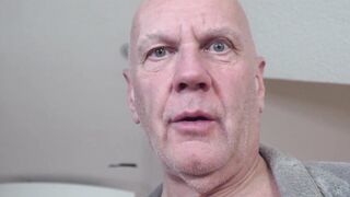 Old man professionally banging some fresh wet teenage cunt