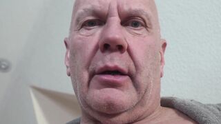 Old man professionally banging some fresh wet teenage cunt